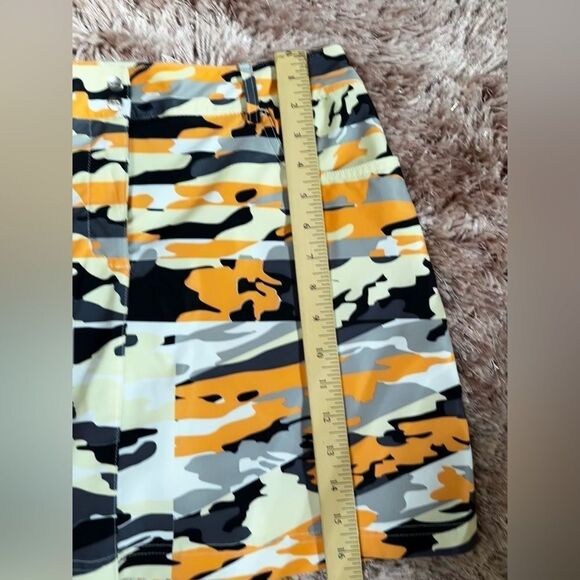 Slazenger Camo Golf Skort Skirt with Shorts Women's Multicolor Pockets sz 8 EUC - Picture 8 of 8